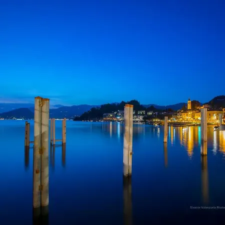 Laveno-mombello Sleeps 4 Appartement Laveno-Mombello